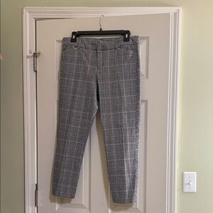 Old Navy Plaid Pixie Pants size 10